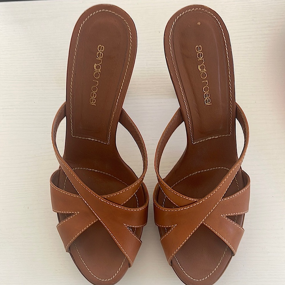 Sérgio Rossi high heel light brown sandals size 39.